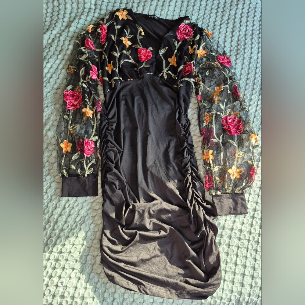 Floral Embroidered Bodycon Black Dress